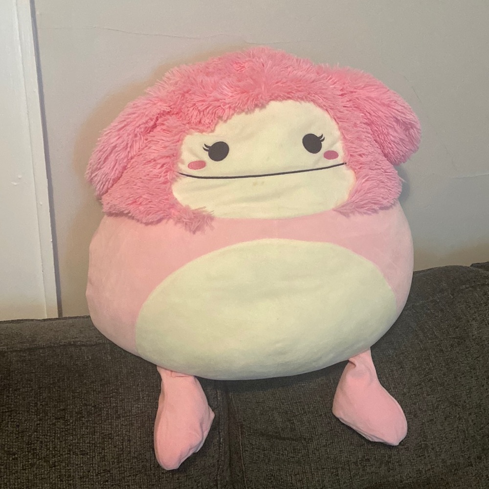 20 in Brina Big Foot Squishmallow